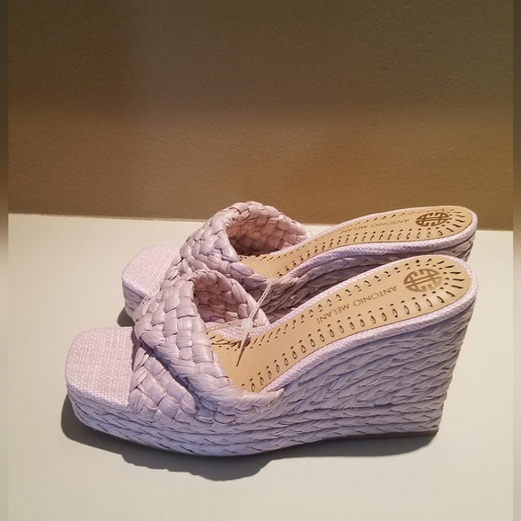 Lavender Wedges - Picture 3 of 6
